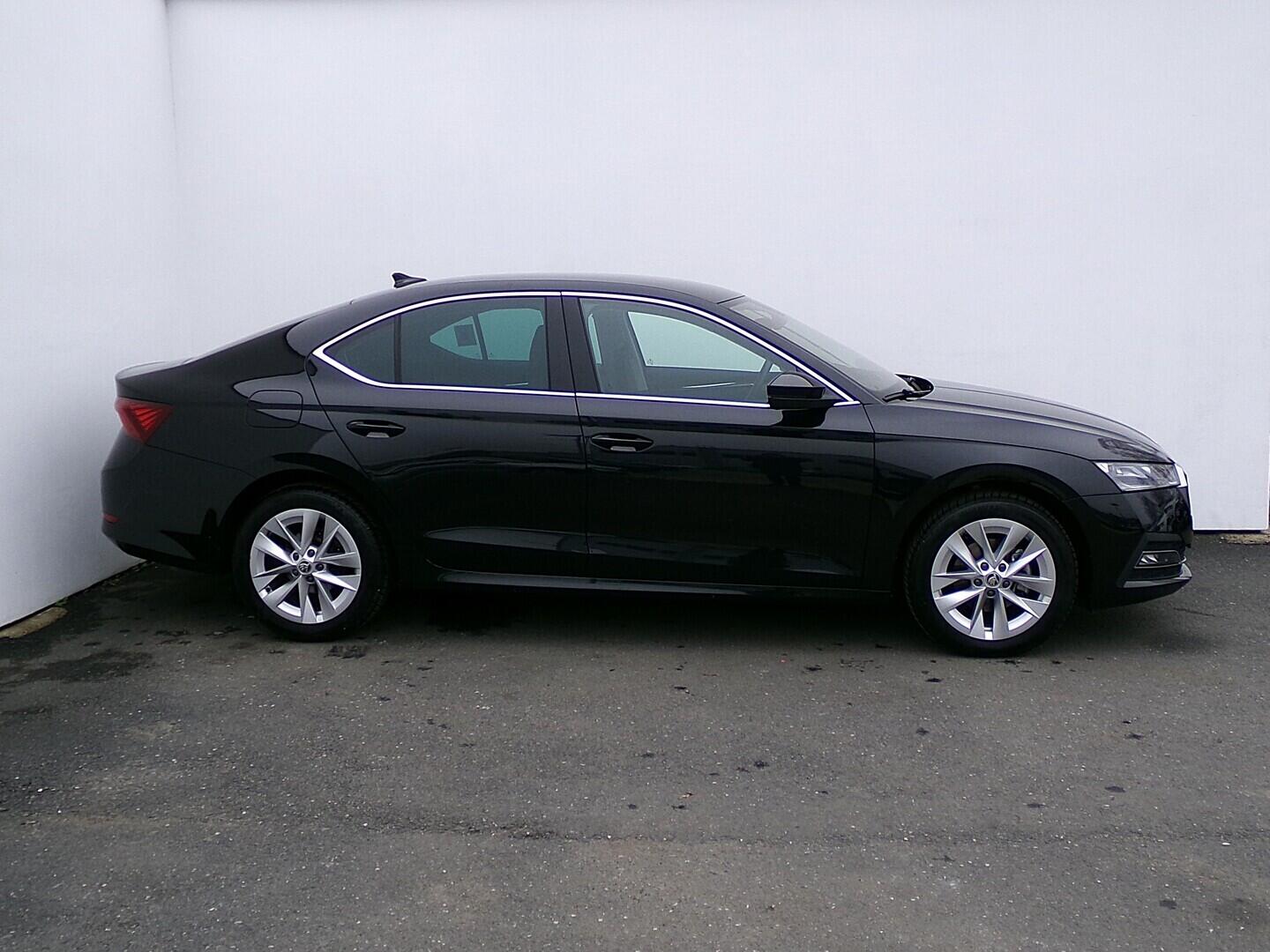 O119V07247_16.webp_OCTAVIA Style 2.0 TDI 110 kW automat, DPH