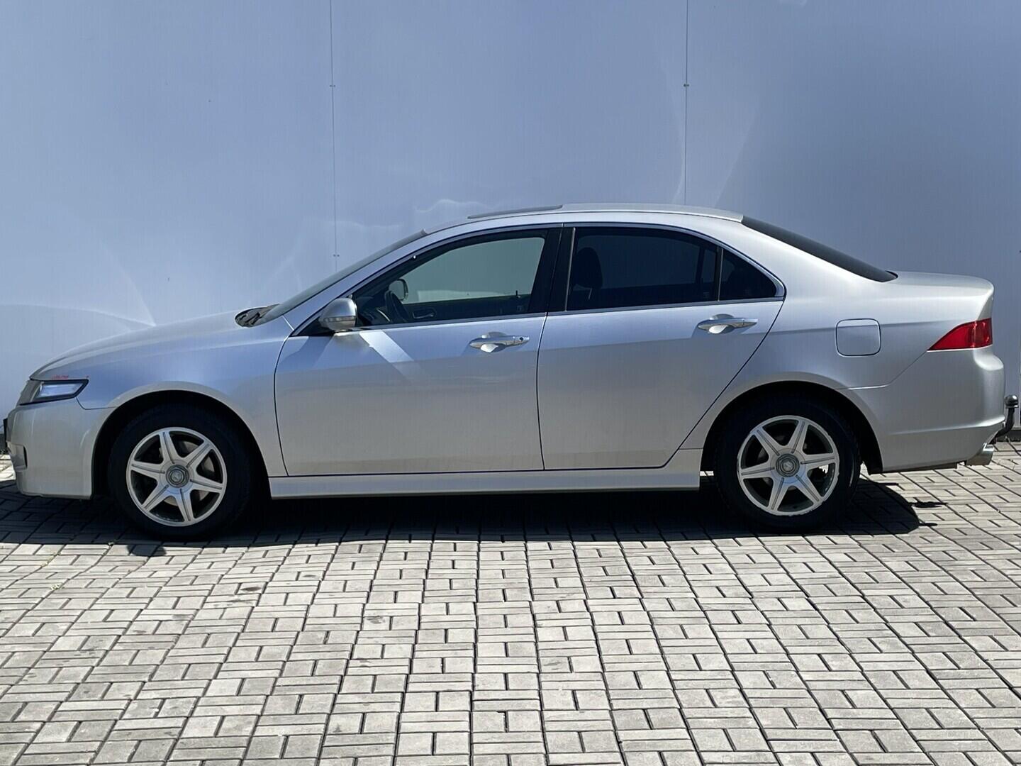 O119V07251_12.webp_ACCORD  2.4 CR 140 kW automat