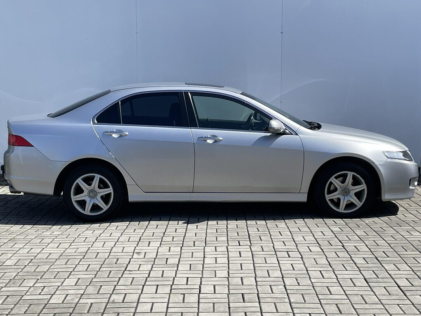 O119V07251_16.webp_ACCORD  2.4 CR 140 kW automat