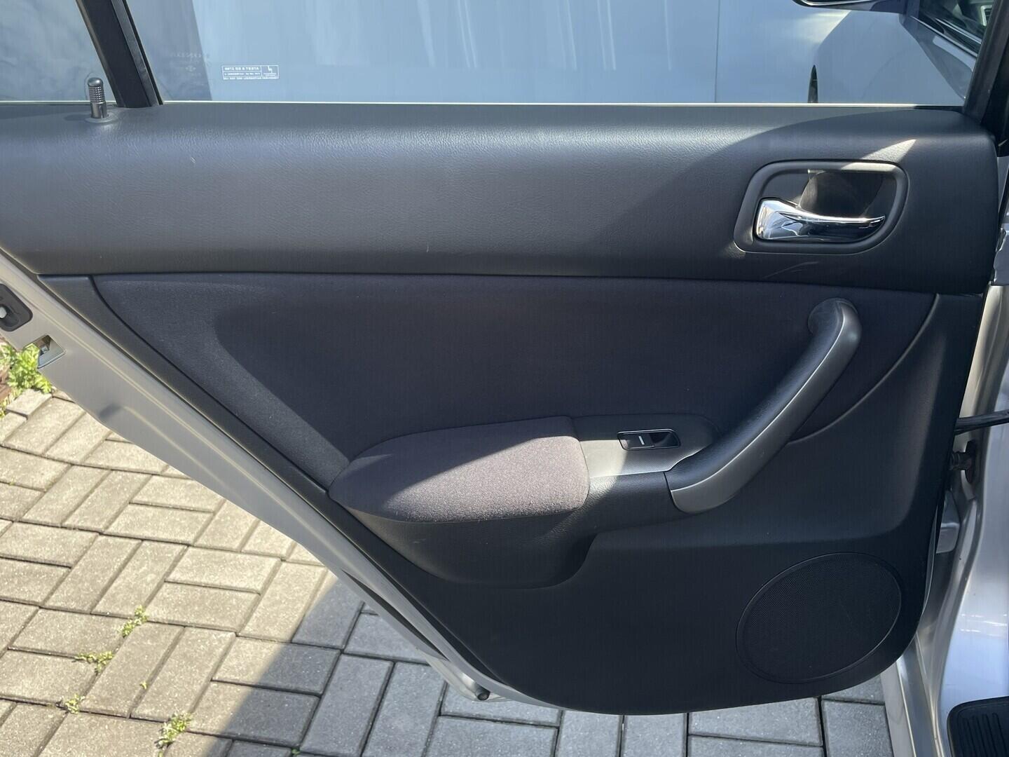 O119V07251_28.webp_ACCORD  2.4 CR 140 kW automat