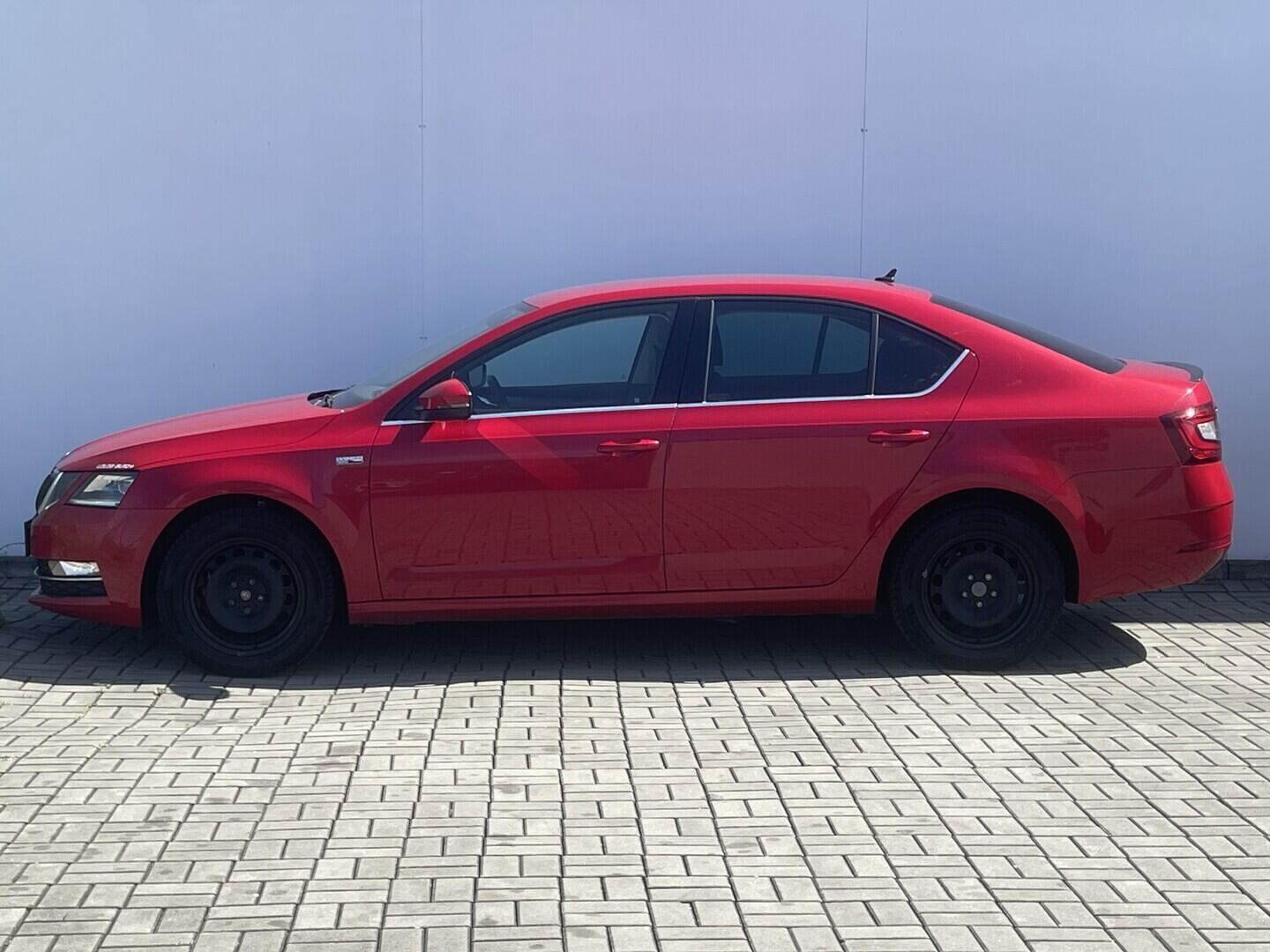 O119V07258_12.webp_OCTAVIA Edition 100 1.0 TSI 85 kW manuál