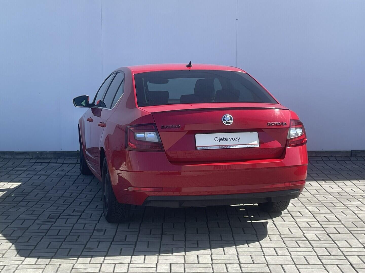 O119V07258_15.webp_OCTAVIA Edition 100 1.0 TSI 85 kW manuál