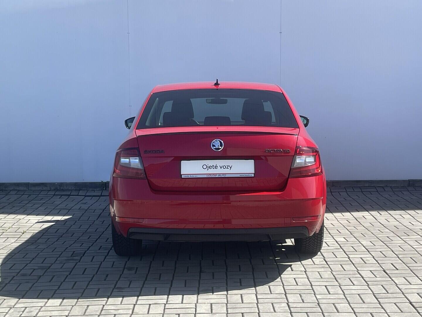 O119V07258_17.webp_OCTAVIA Edition 100 1.0 TSI 85 kW manuál