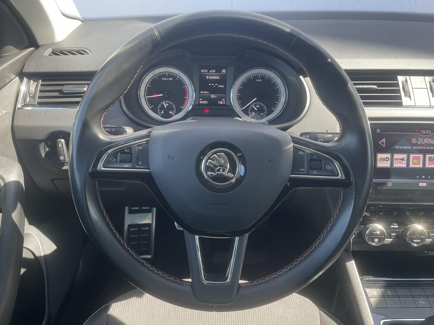 O119V07258_24.webp_OCTAVIA Edition 100 1.0 TSI 85 kW manuál