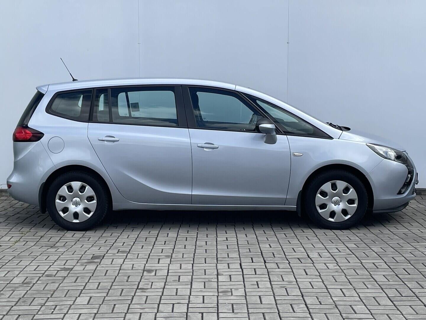 O119V07259_16.webp_ZAFIRA  1.4  103 kW manuál