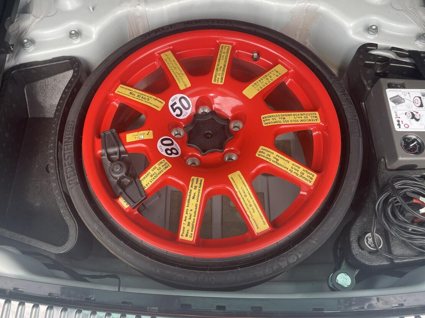 O119V07261_36.webp_TOUAREG R-Line 3.0 TDI 180 kW automat, DPH