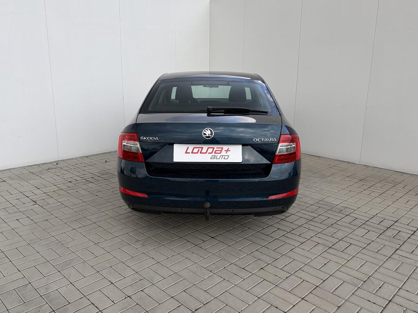 O119V07262_15.webp_OCTAVIA Active 1.2 TSI 77 kW manuál