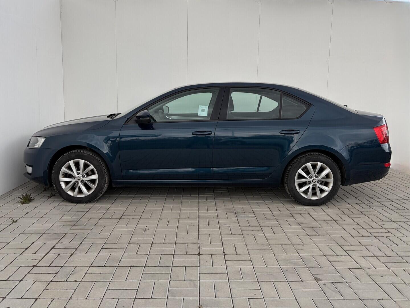 O119V07262_17.webp_OCTAVIA Active 1.2 TSI 77 kW manuál
