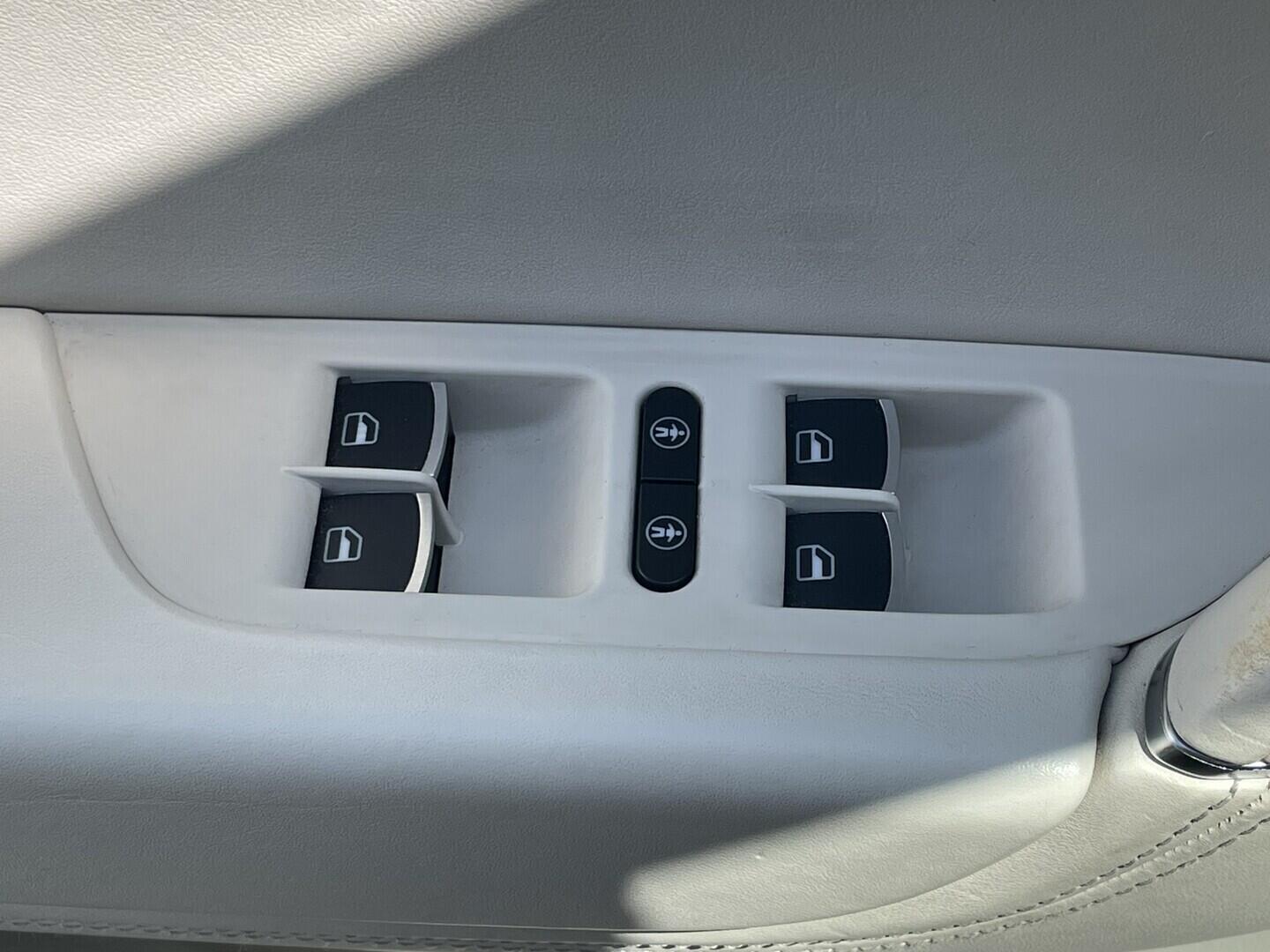 O119V07266_20.webp_TOUAREG R-Line 3.0 TDI 193 kW automat
