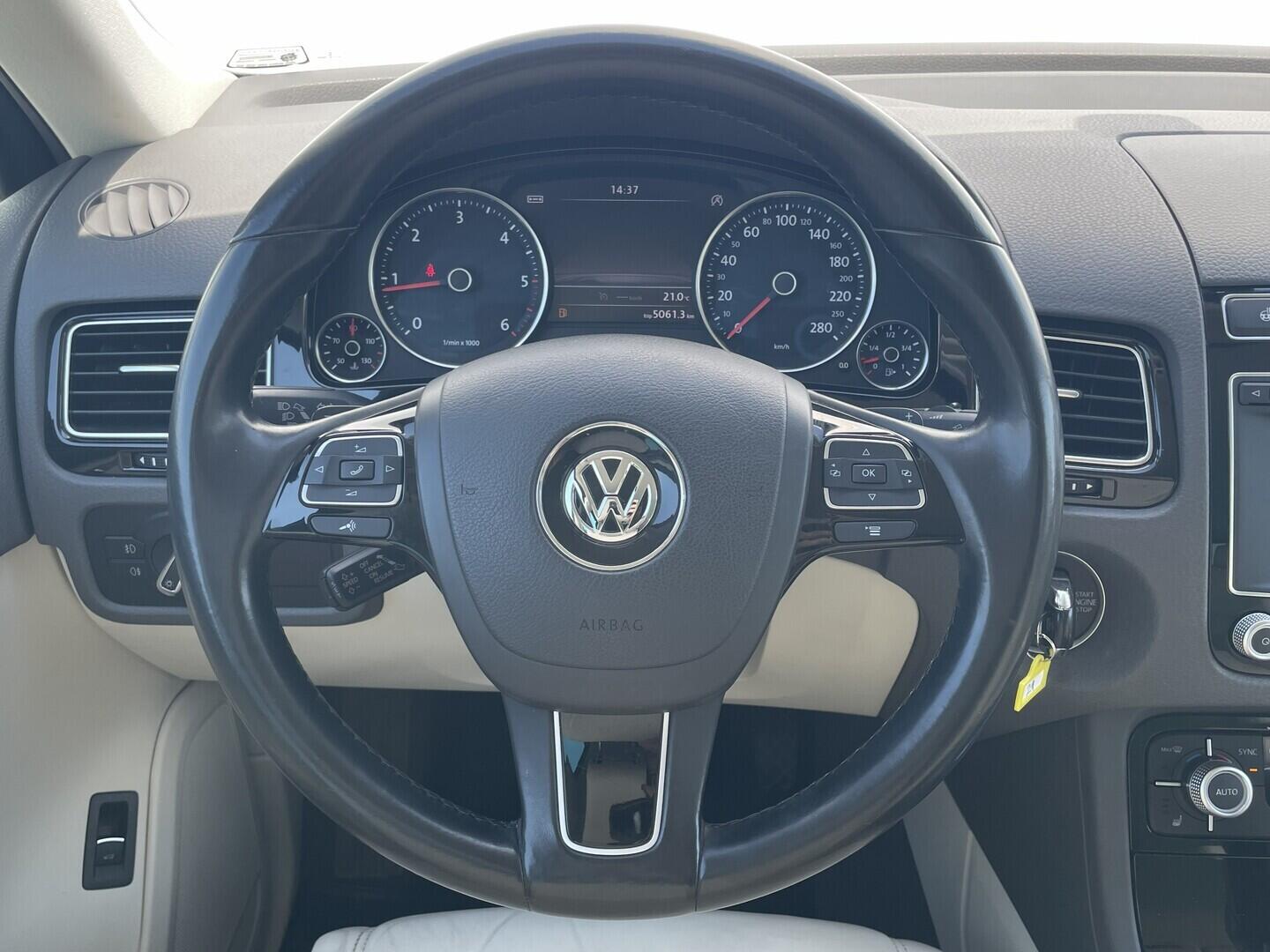 O119V07266_24.webp_TOUAREG R-Line 3.0 TDI 193 kW automat
