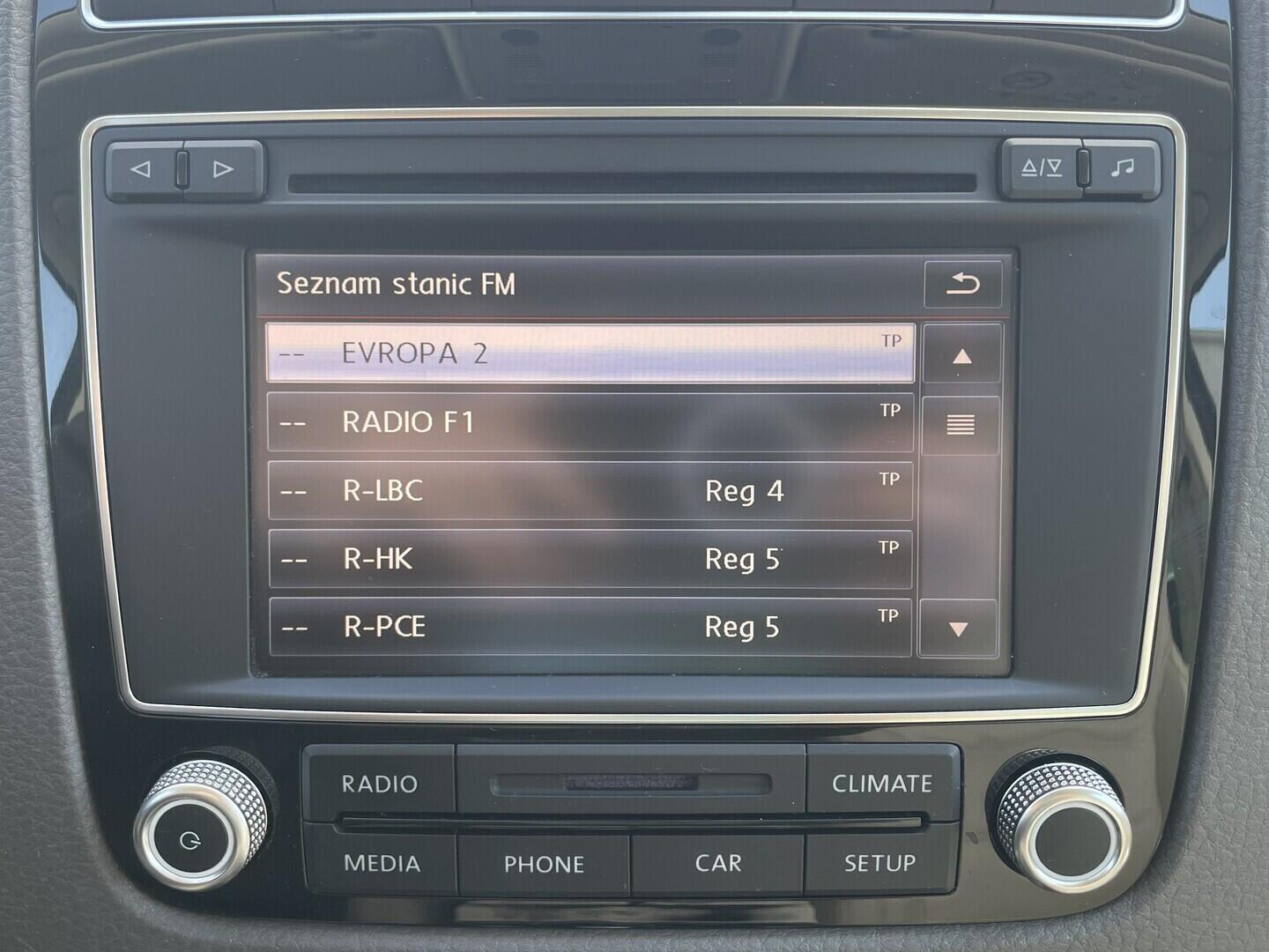 O119V07266_25.webp_TOUAREG R-Line 3.0 TDI 193 kW automat