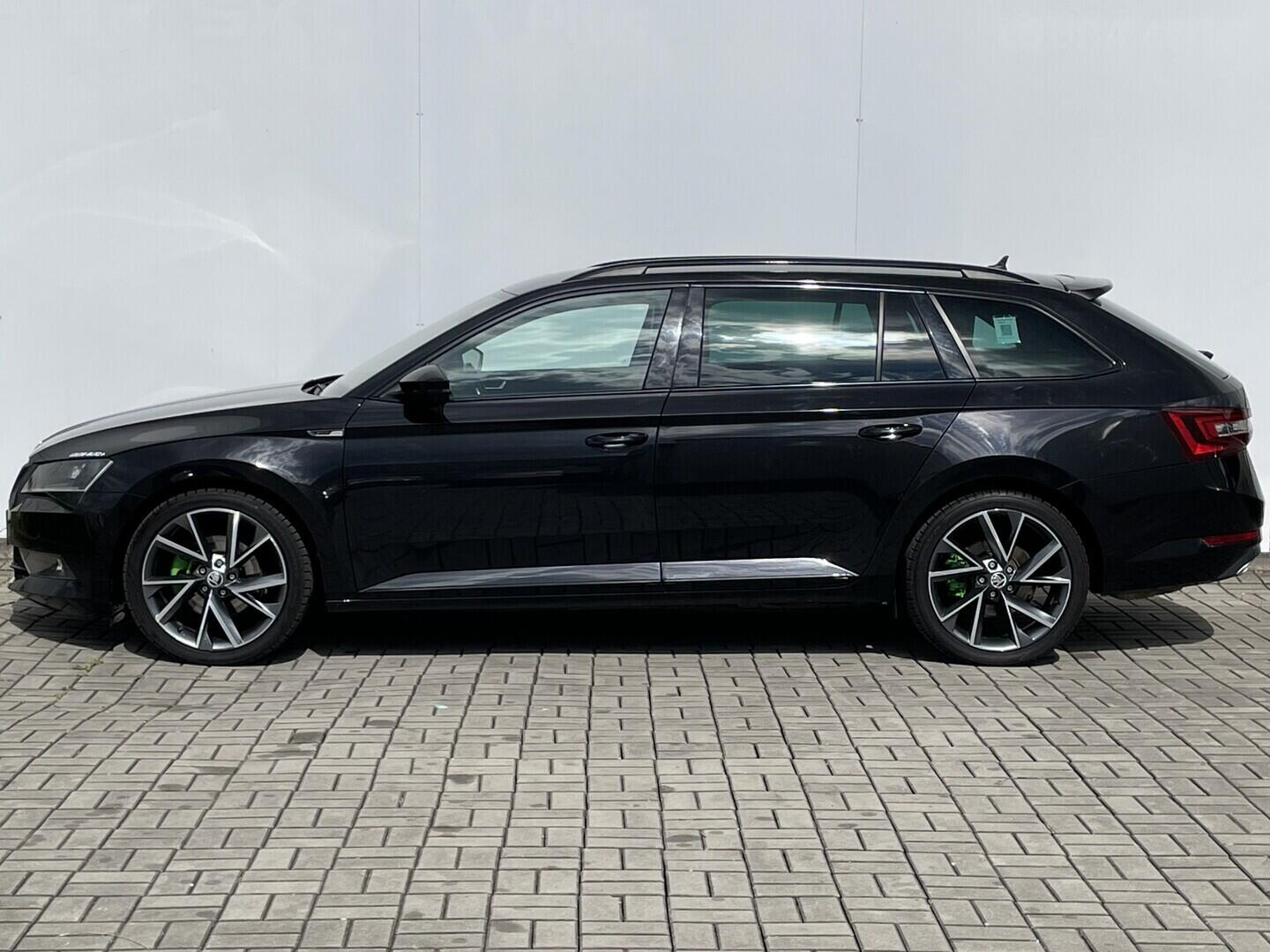 O119V07274_12.webp_SUPERB SportLine 2.0 TDI 140 kW automat