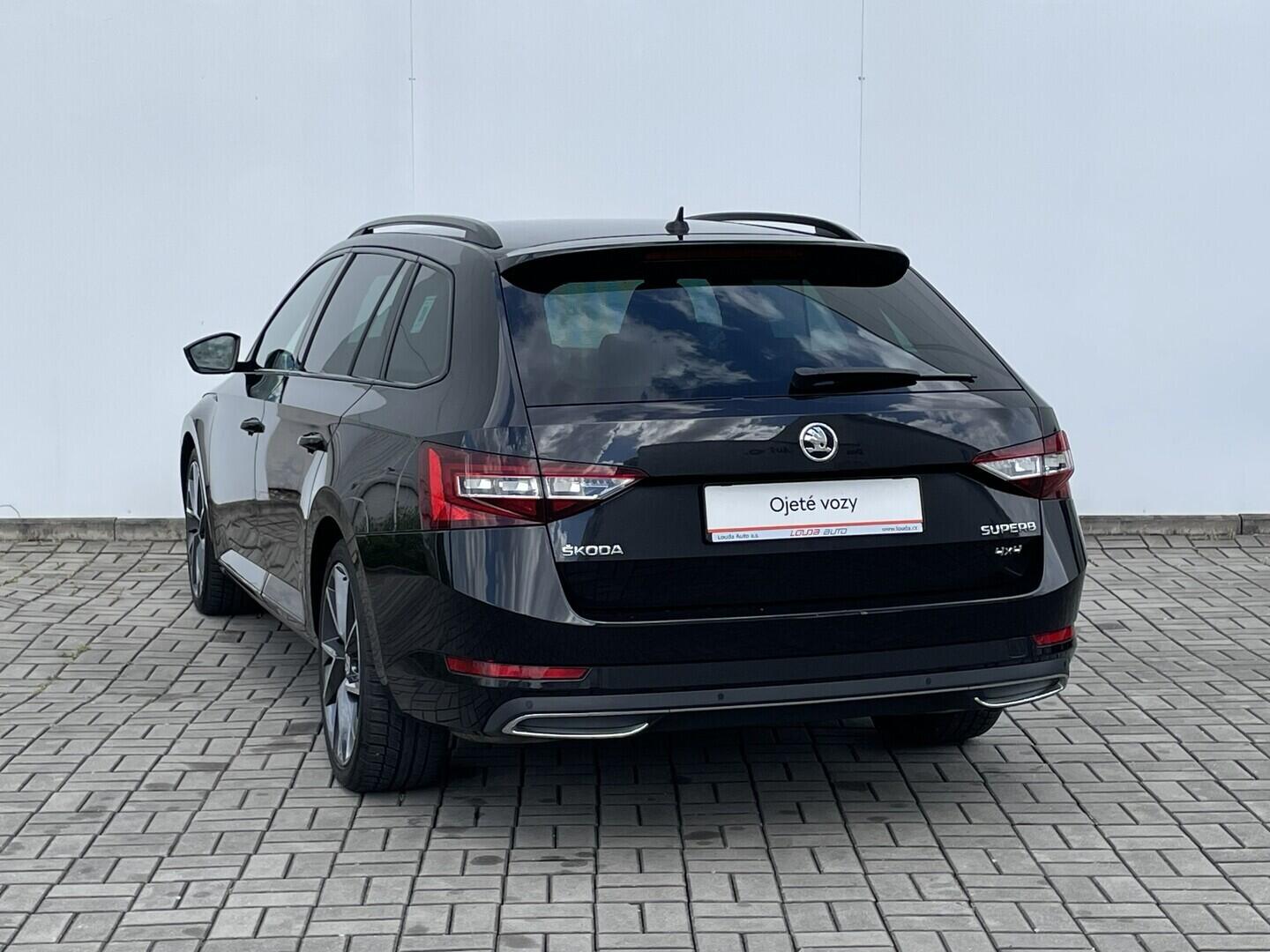 O119V07274_15.webp_SUPERB SportLine 2.0 TDI 140 kW automat