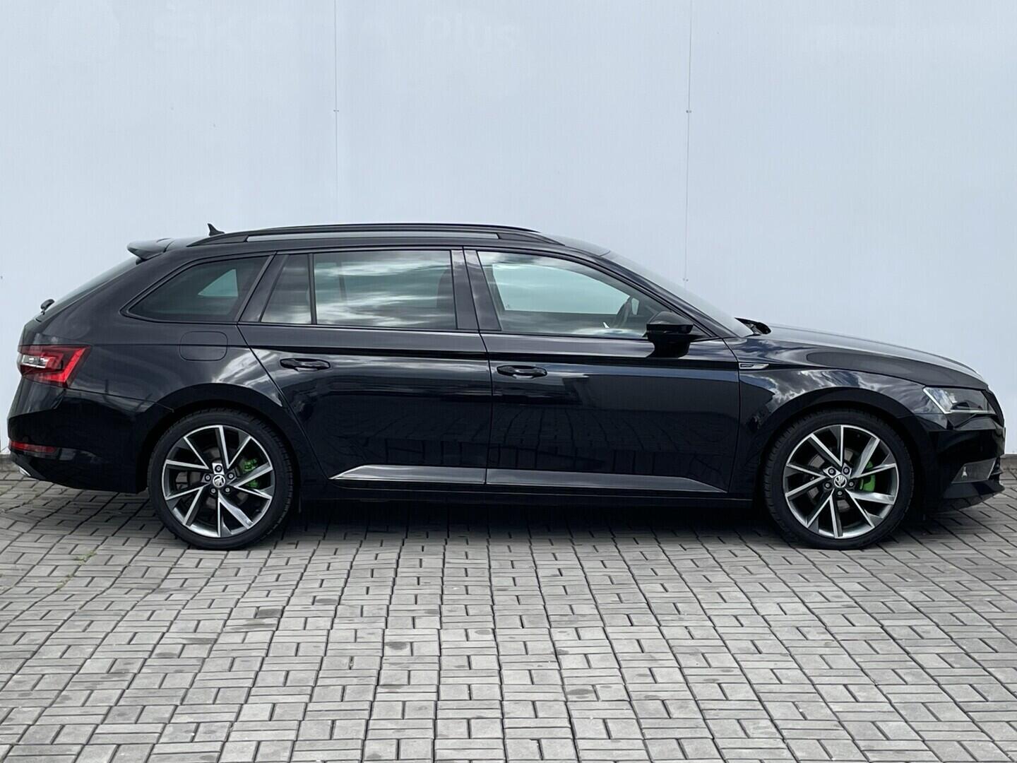 O119V07274_16.webp_SUPERB SportLine 2.0 TDI 140 kW automat
