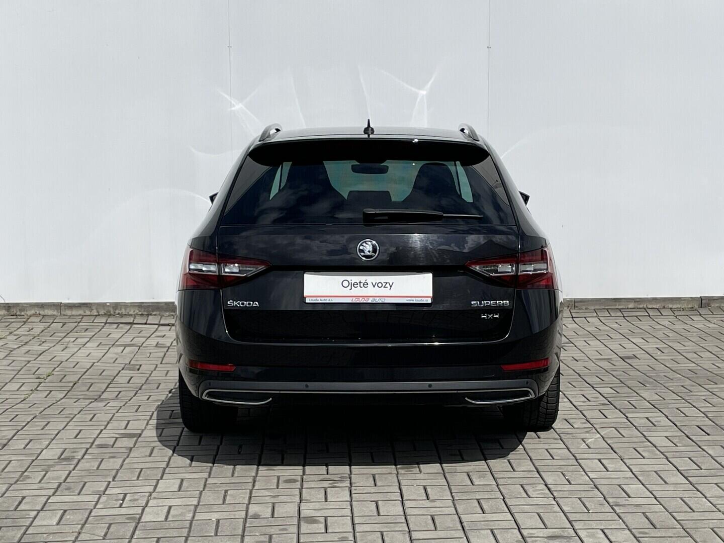 O119V07274_17.webp_SUPERB SportLine 2.0 TDI 140 kW automat