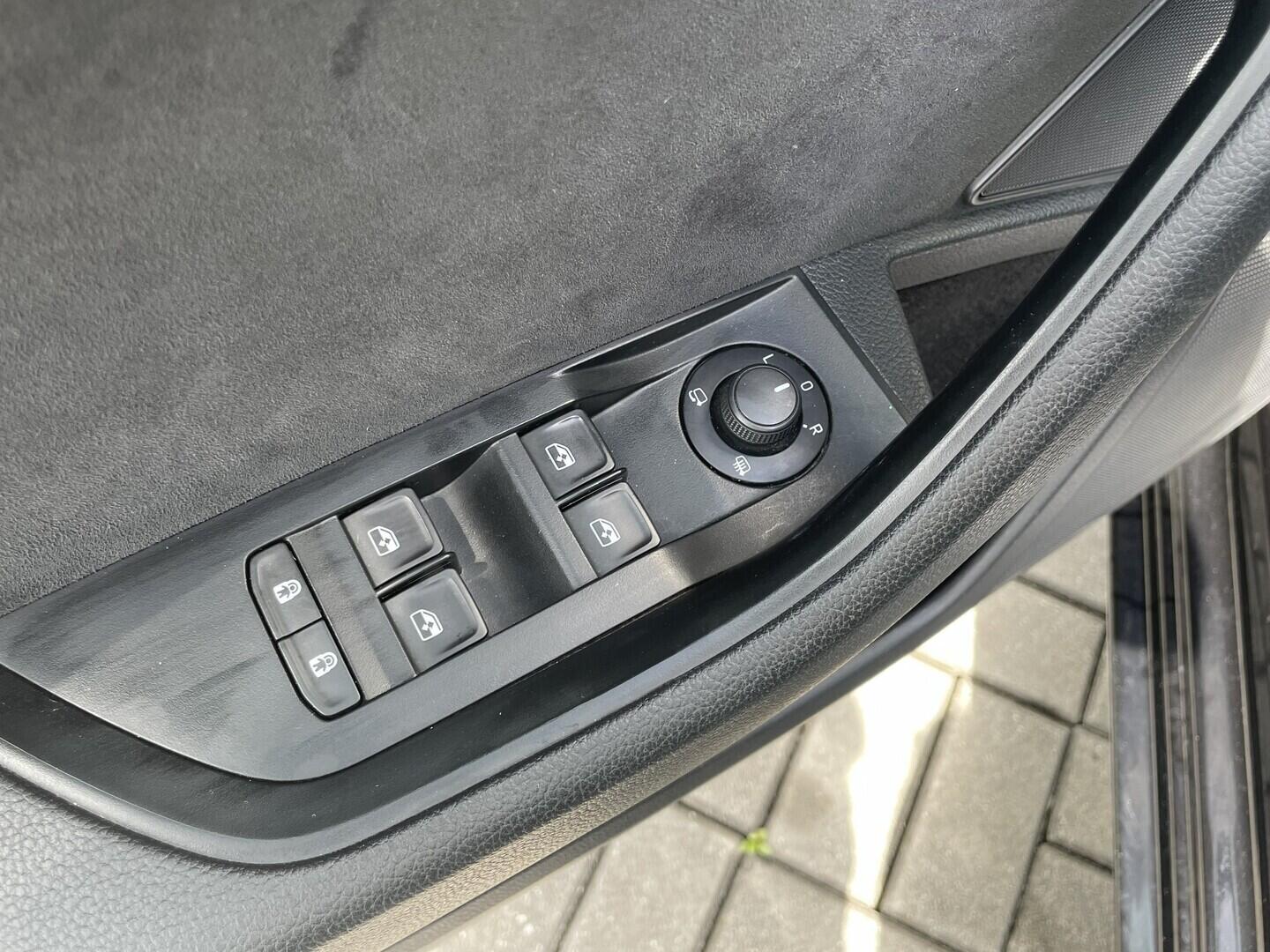 O119V07274_20.webp_SUPERB SportLine 2.0 TDI 140 kW automat
