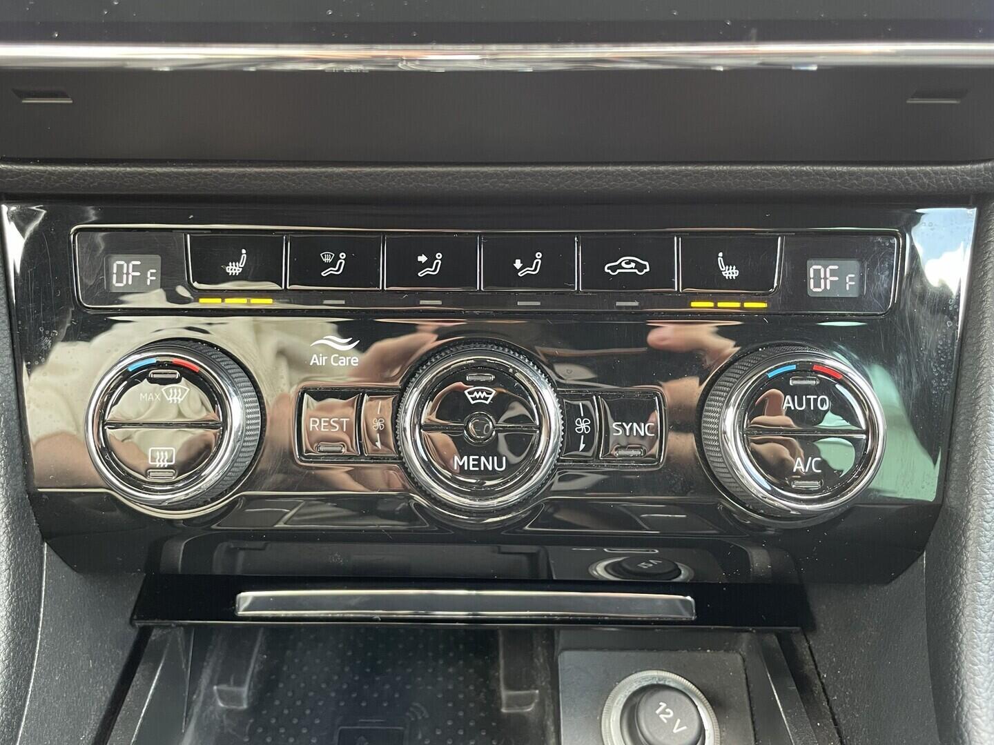 O119V07274_29.webp_SUPERB SportLine 2.0 TDI 140 kW automat