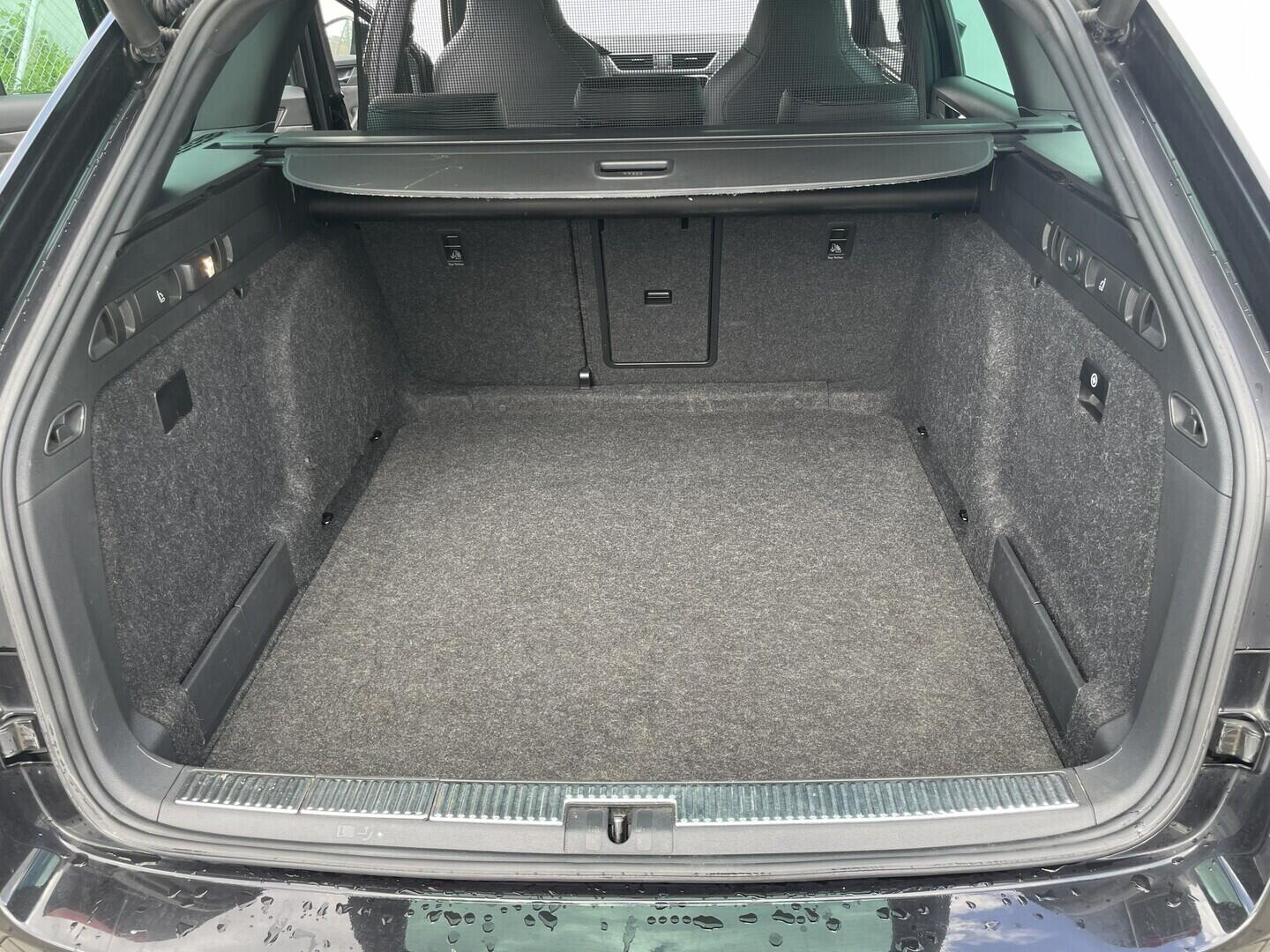 O119V07274_34.webp_SUPERB SportLine 2.0 TDI 140 kW automat