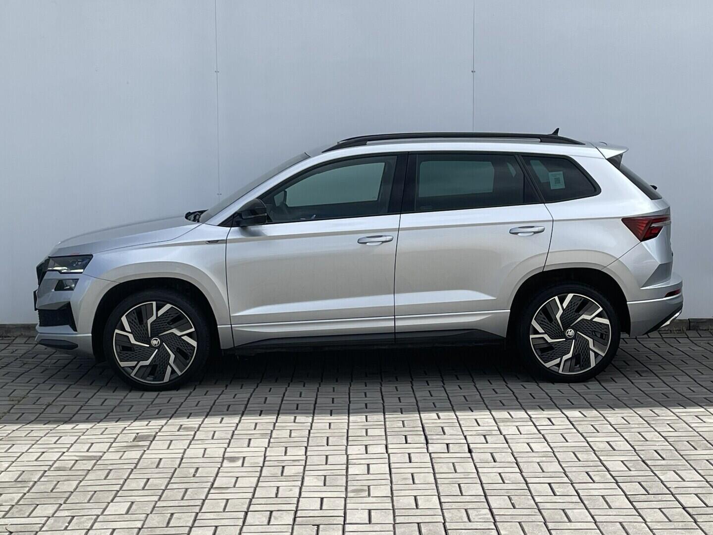 O119V07279_12.webp_KAROQ SportLine 1.5 TSI 110 kW automat