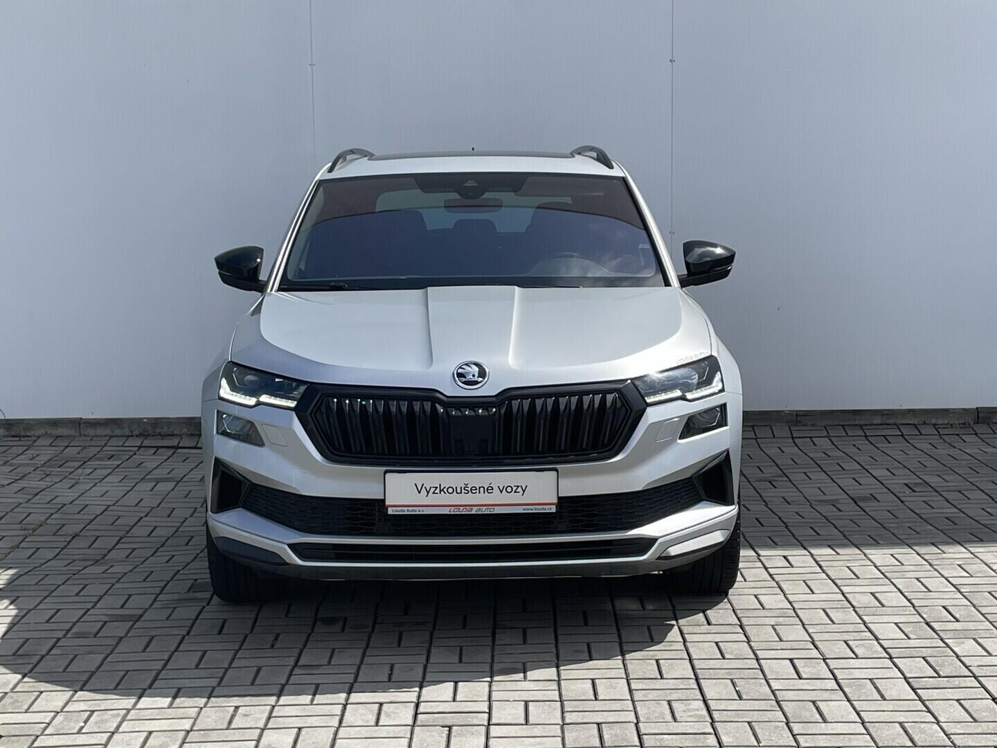 O119V07279_13.webp_KAROQ SportLine 1.5 TSI 110 kW automat