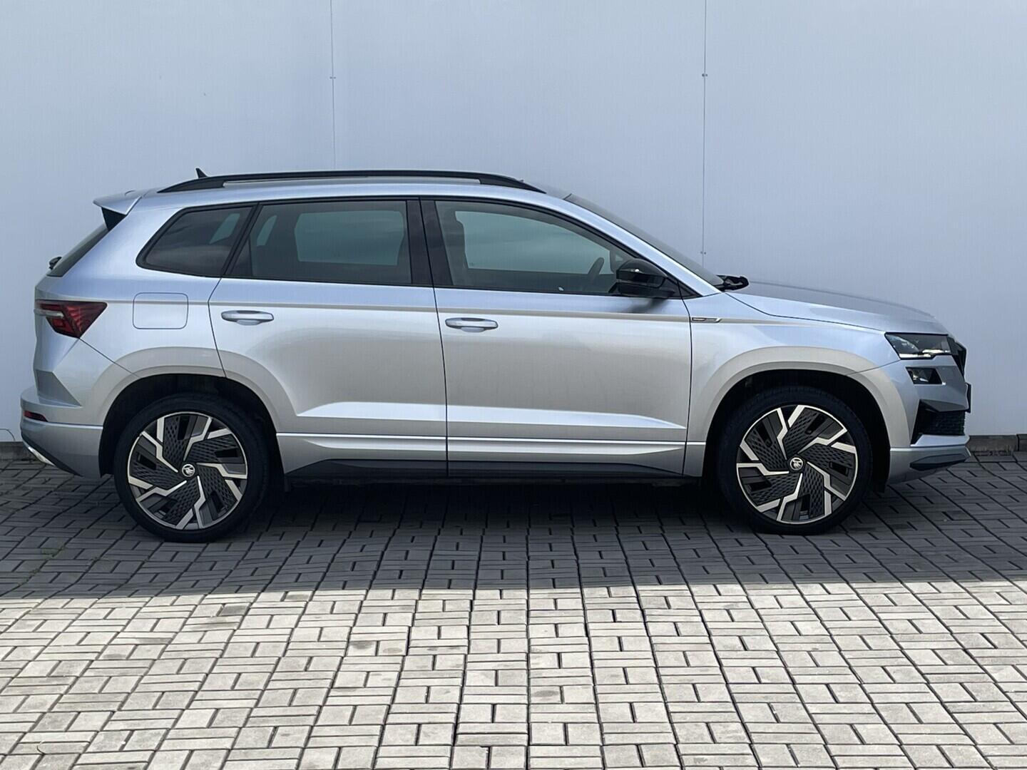 O119V07279_16.webp_KAROQ SportLine 1.5 TSI 110 kW automat