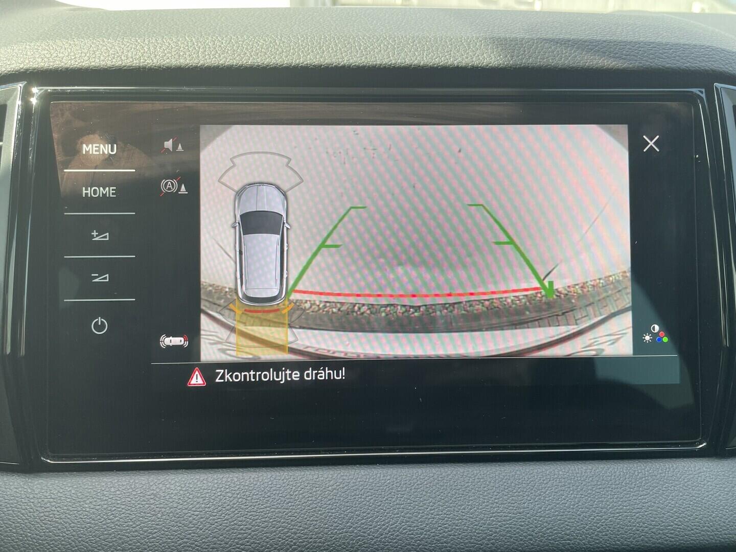 O119V07279_28.webp_KAROQ SportLine 1.5 TSI 110 kW automat
