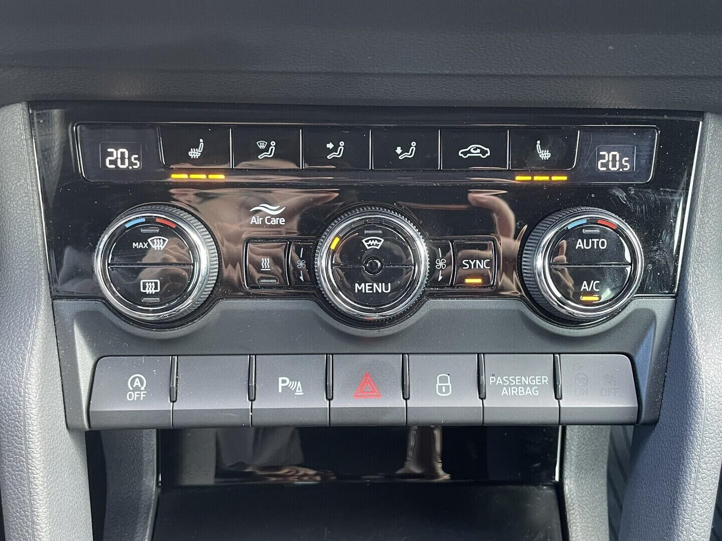 O119V07279_29.webp_KAROQ SportLine 1.5 TSI 110 kW automat