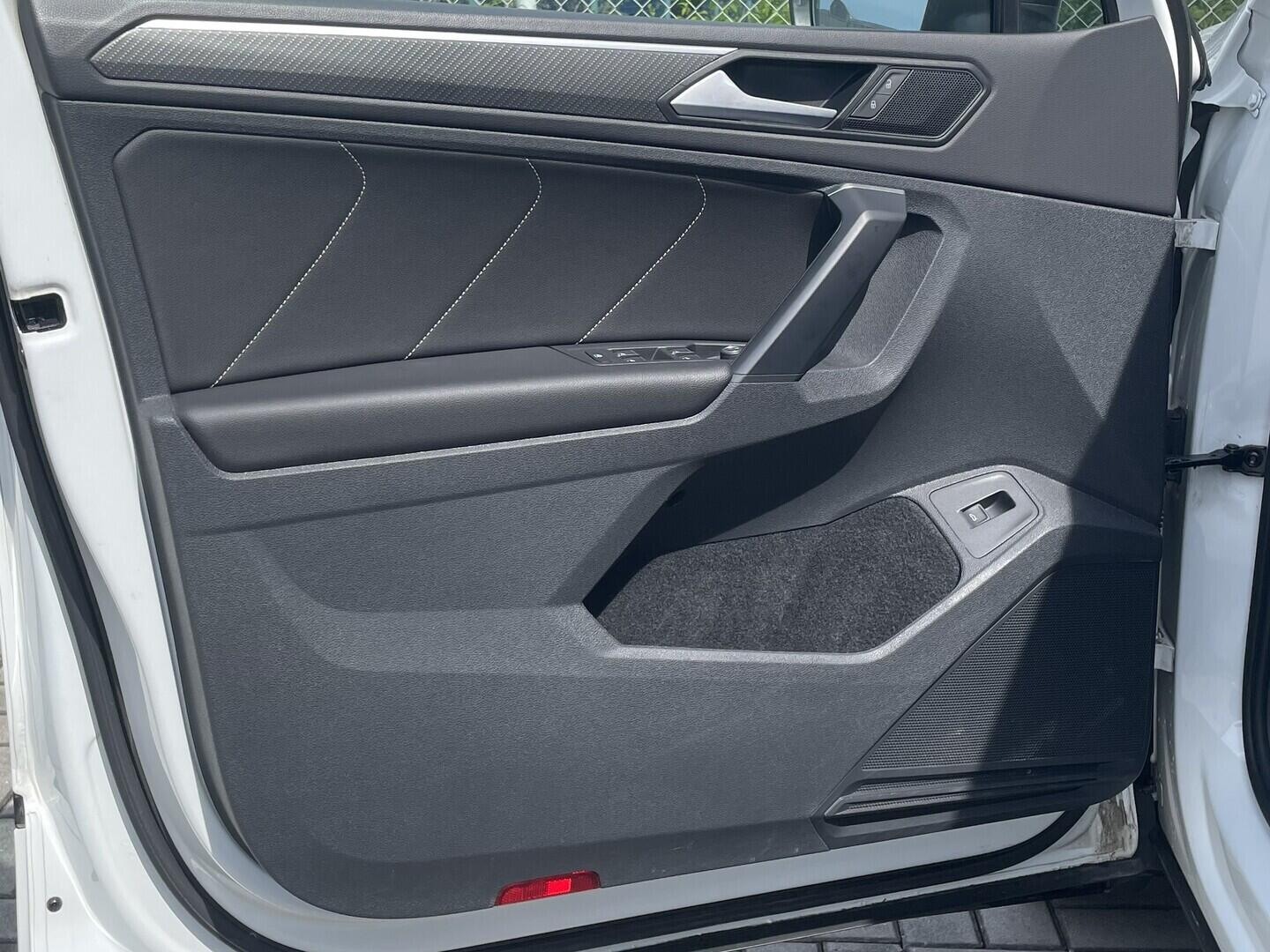 O119V07285_19.webp_TIGUAN R-line 2.0 TDI 110 kW automat, DPH