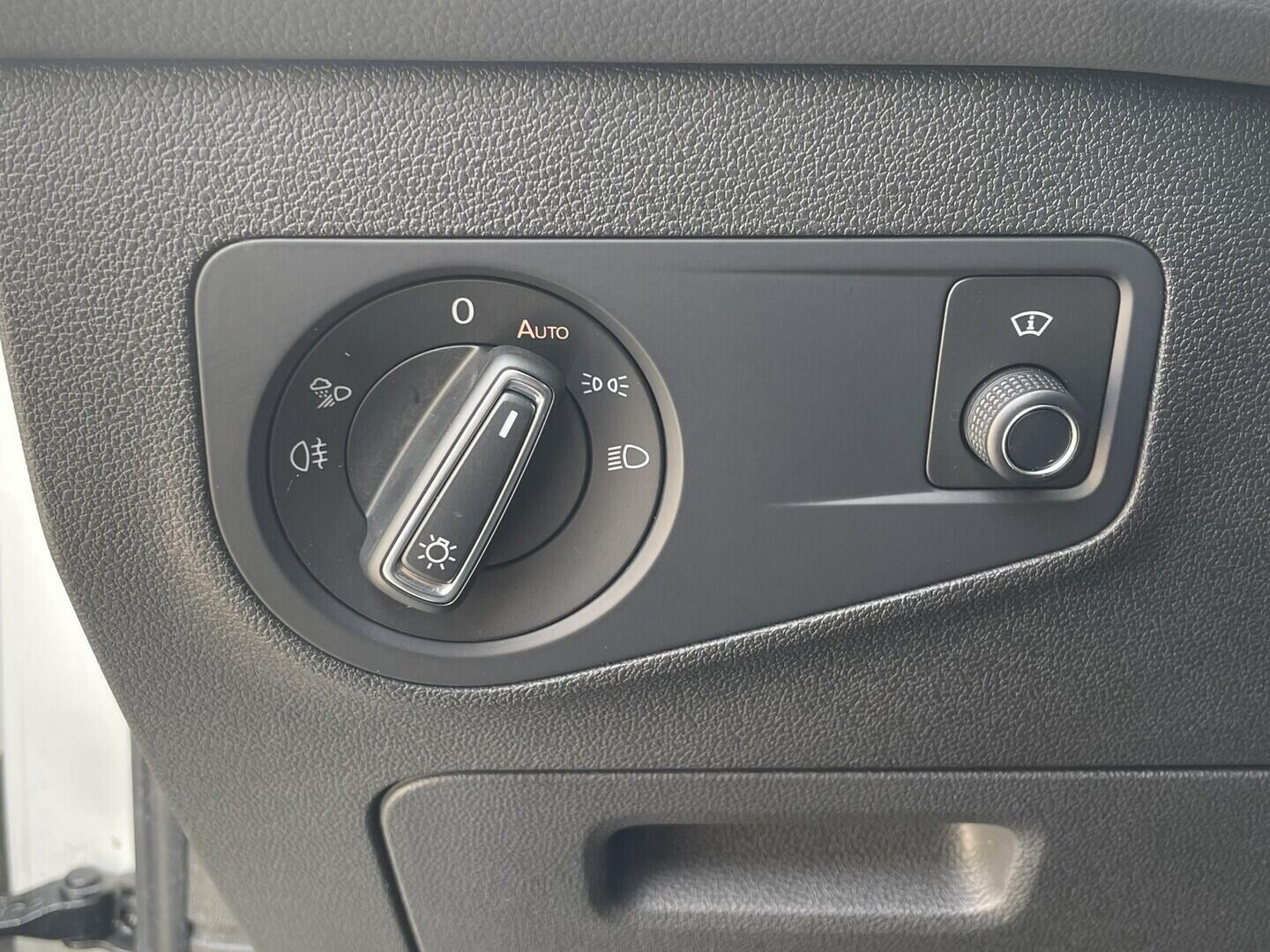 O119V07285_23.webp_TIGUAN R-line 2.0 TDI 110 kW automat, DPH