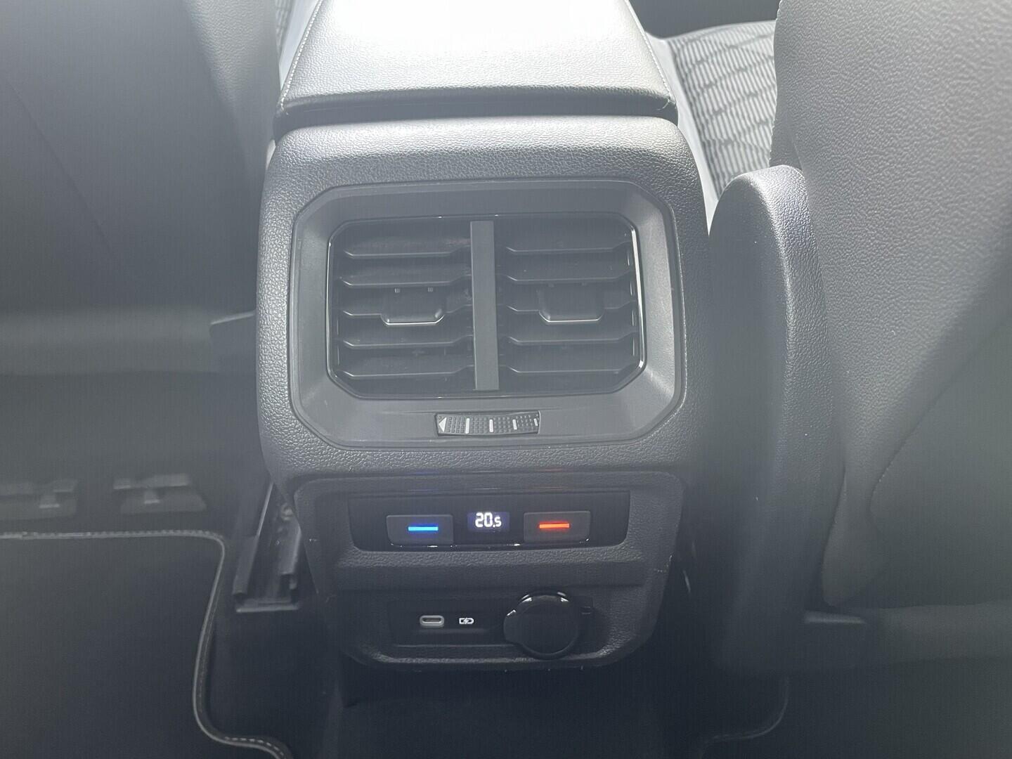 O119V07285_33.webp_TIGUAN R-line 2.0 TDI 110 kW automat, DPH