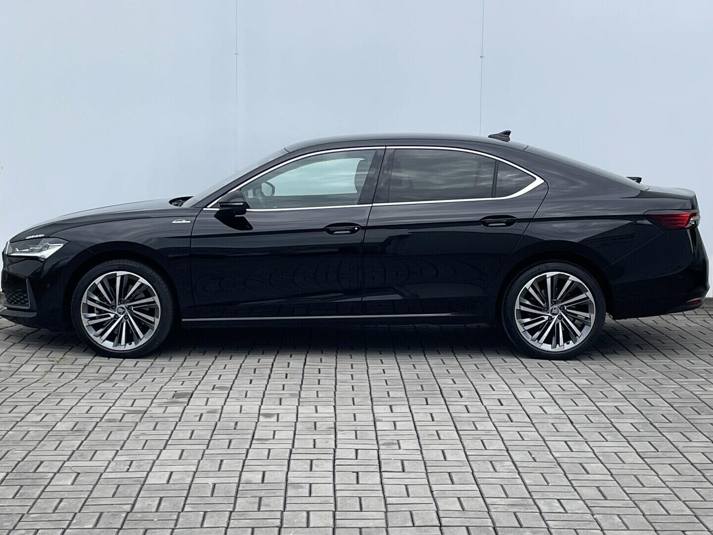 O119V07296_12.webp_SUPERB L&K 2.0 TDI 142 kW automat, DPH