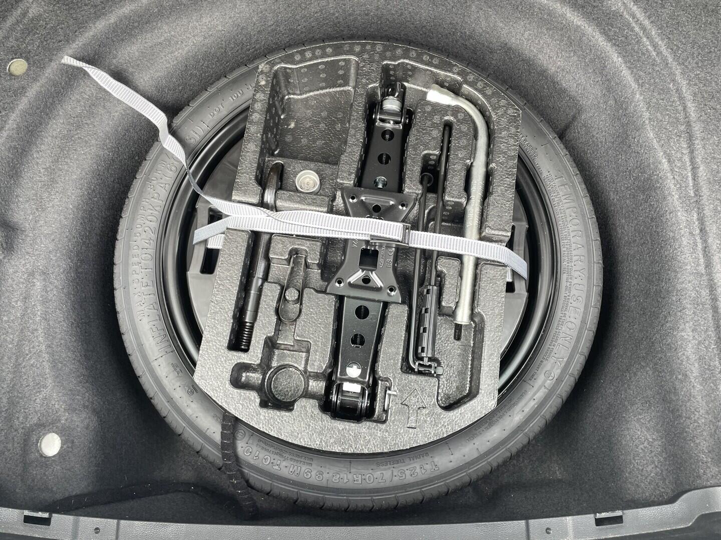 O119V07296_35.webp_SUPERB L&K 2.0 TDI 142 kW automat, DPH