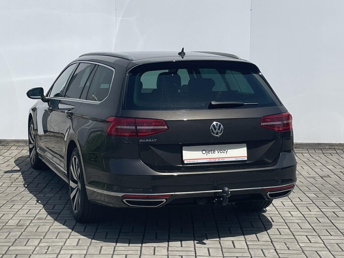 O119V07309_15.webp_PASSAT  2.0 TDI 110 kW automat