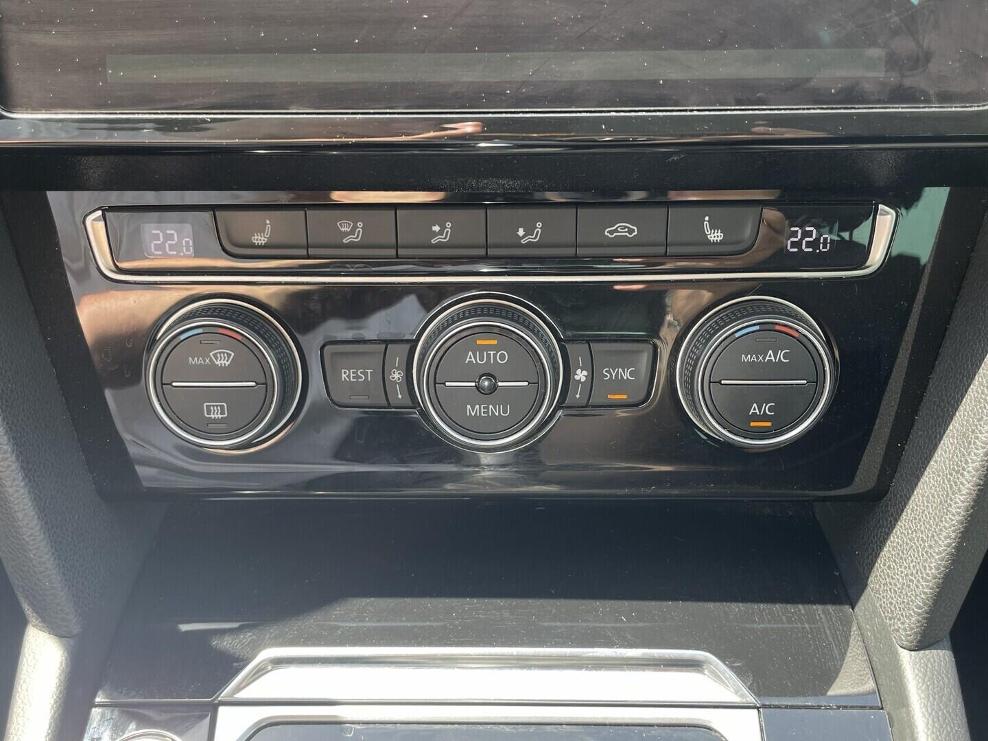 O119V07309_28.webp_PASSAT  2.0 TDI 110 kW automat