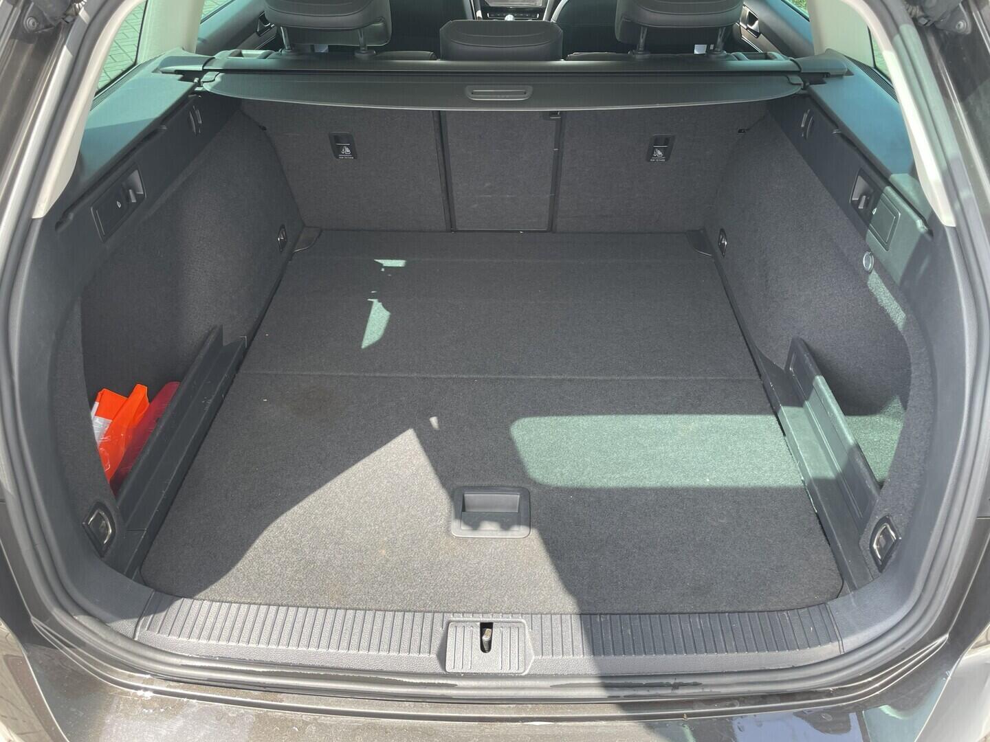 O119V07309_32.webp_PASSAT  2.0 TDI 110 kW automat