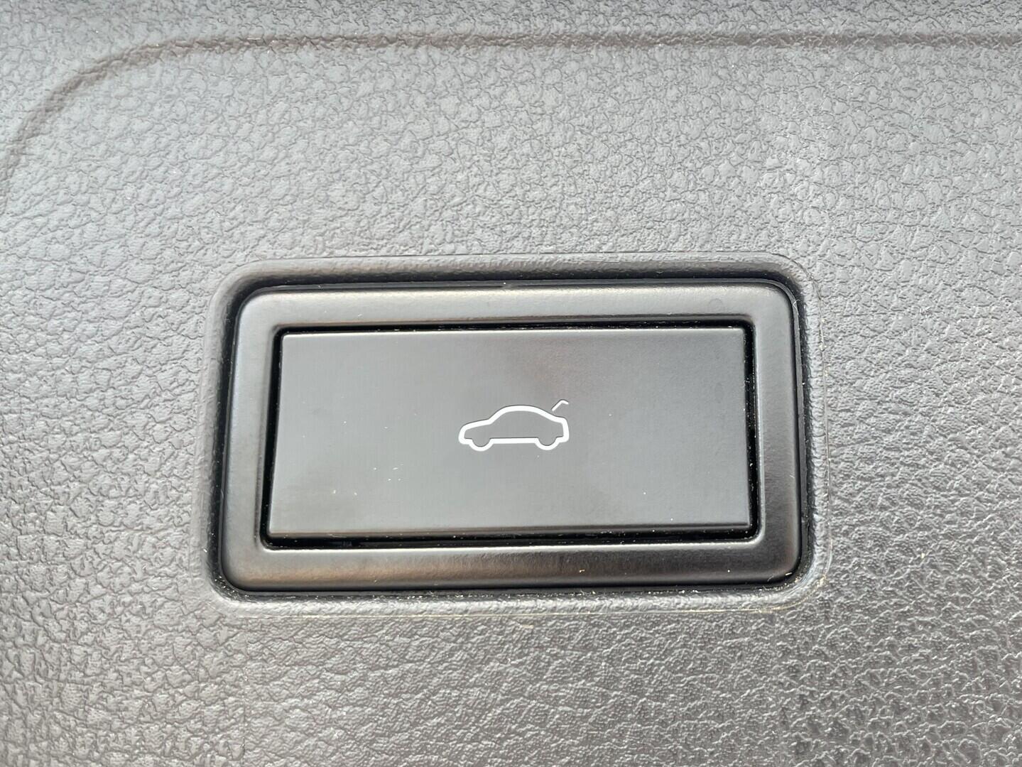 O119V07309_34.webp_PASSAT  2.0 TDI 110 kW automat