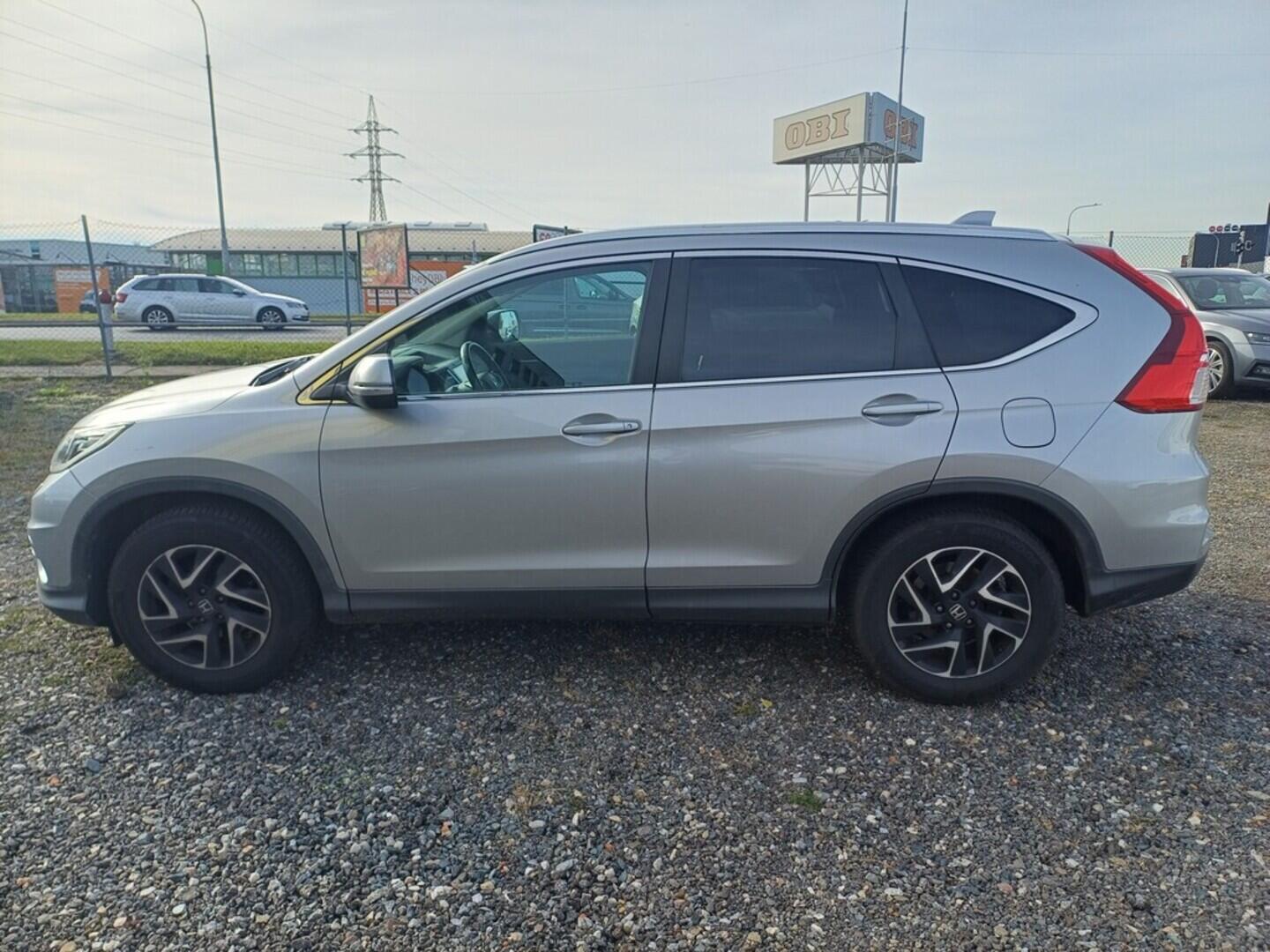 O199V00442_12.webp_CRV Elegance Plus 2.0 i-VTEC 114 kW manuál