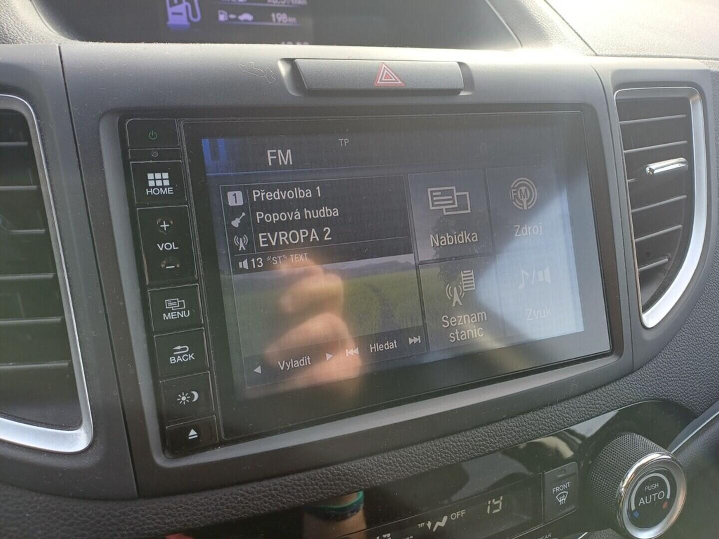 O199V00442_25.webp_CRV Elegance Plus 2.0 i-VTEC 114 kW manuál