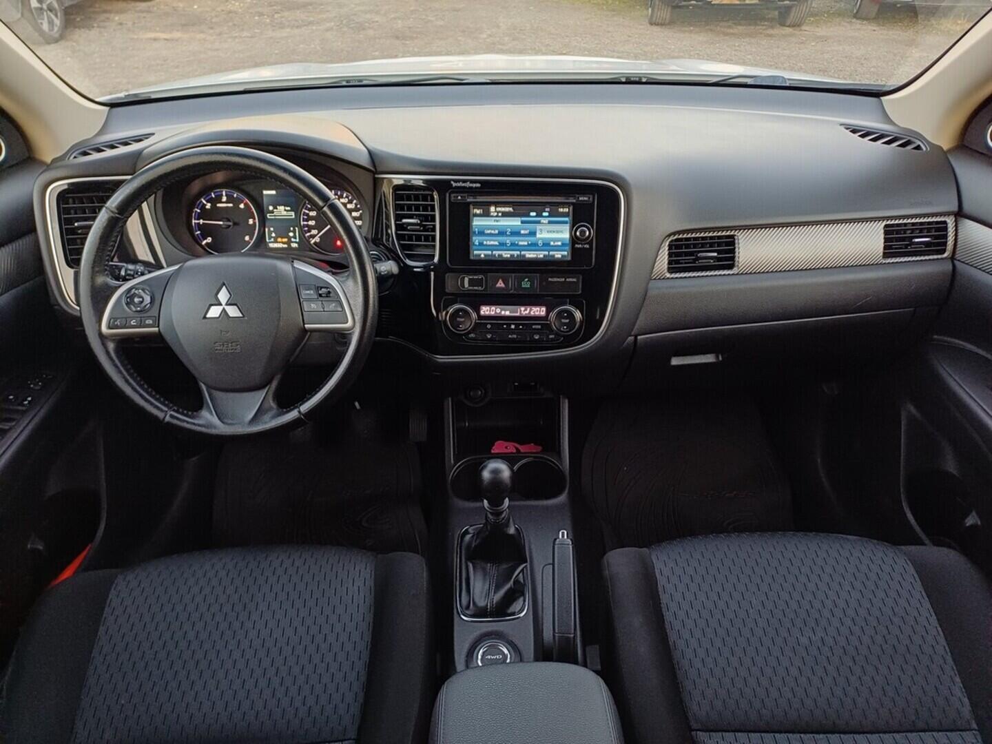 O199V00443_18.webp_OUTLANDER  2.3 Di-D 110 kW manuál, DPH