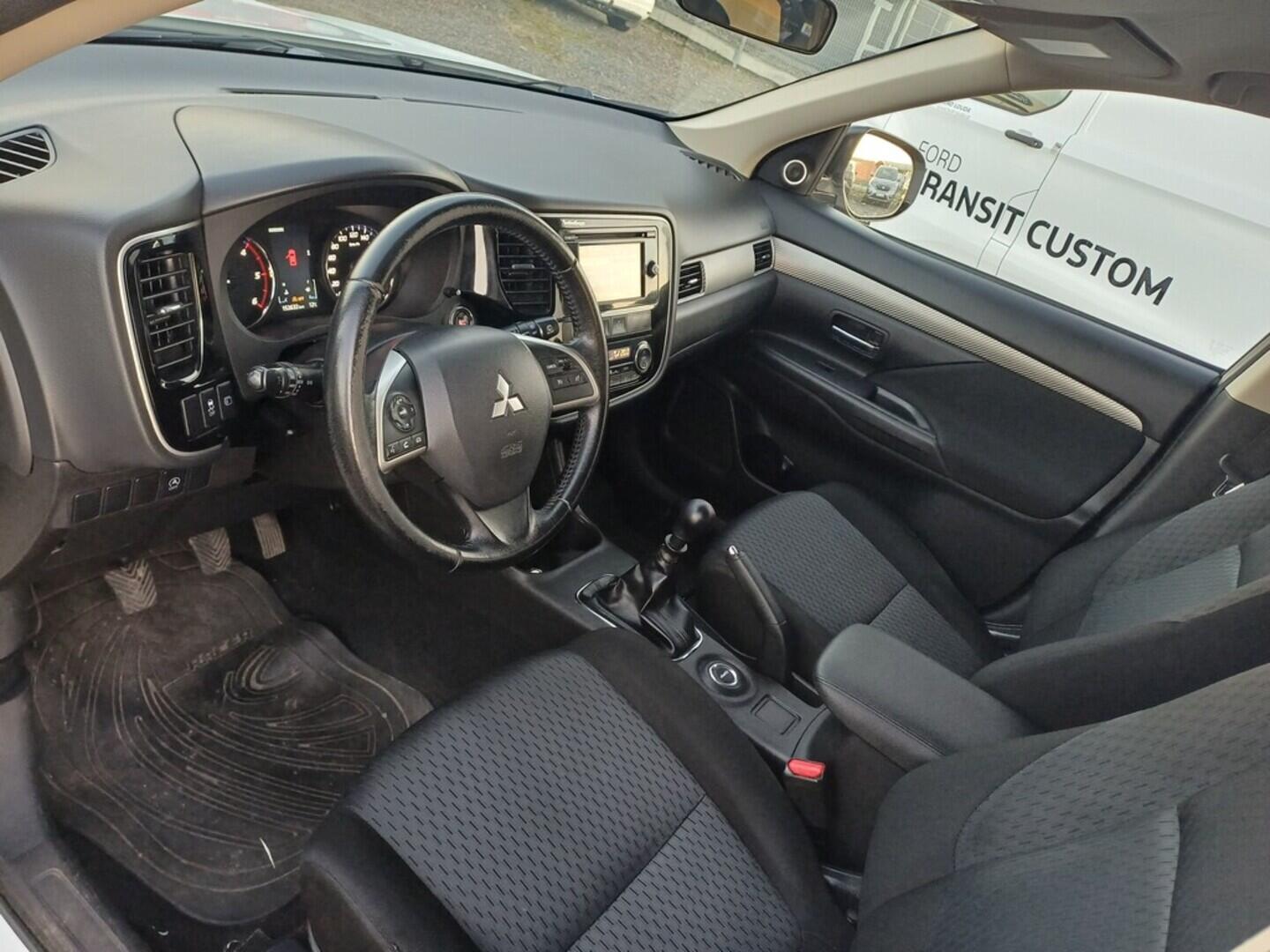 O199V00443_19.webp_OUTLANDER  2.3 Di-D 110 kW manuál, DPH