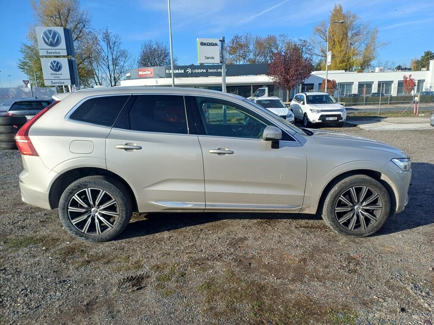 O199V00444_16.webp_XC60 Inscription 2.0 T5 184 kW automat, DPH