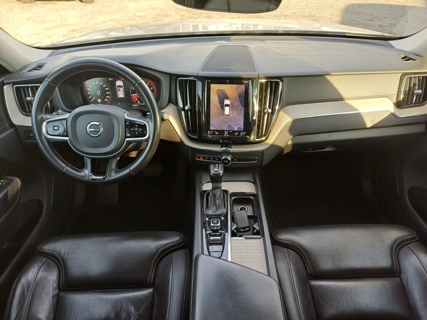 O199V00444_18.webp_XC60 Inscription 2.0 T5 184 kW automat, DPH