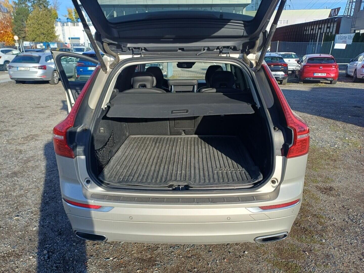 O199V00444_28.webp_XC60 Inscription 2.0 T5 184 kW automat, DPH