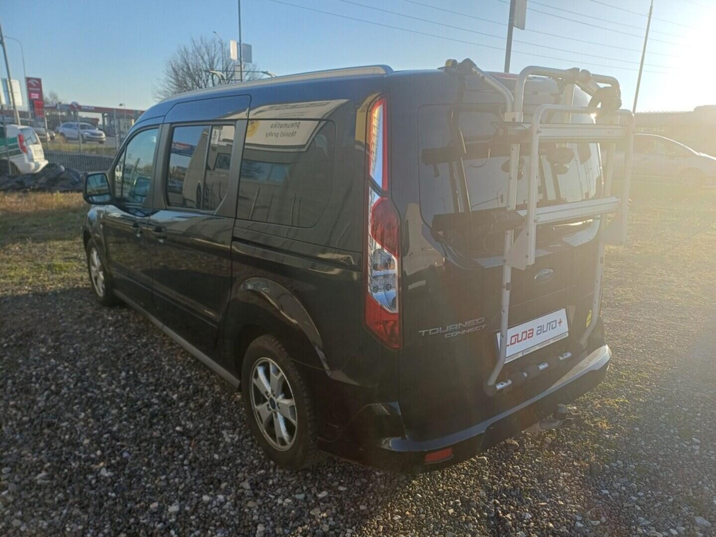 O199V00445_15.webp_TOURNEO CONNECT  1.5  88 kW manuál