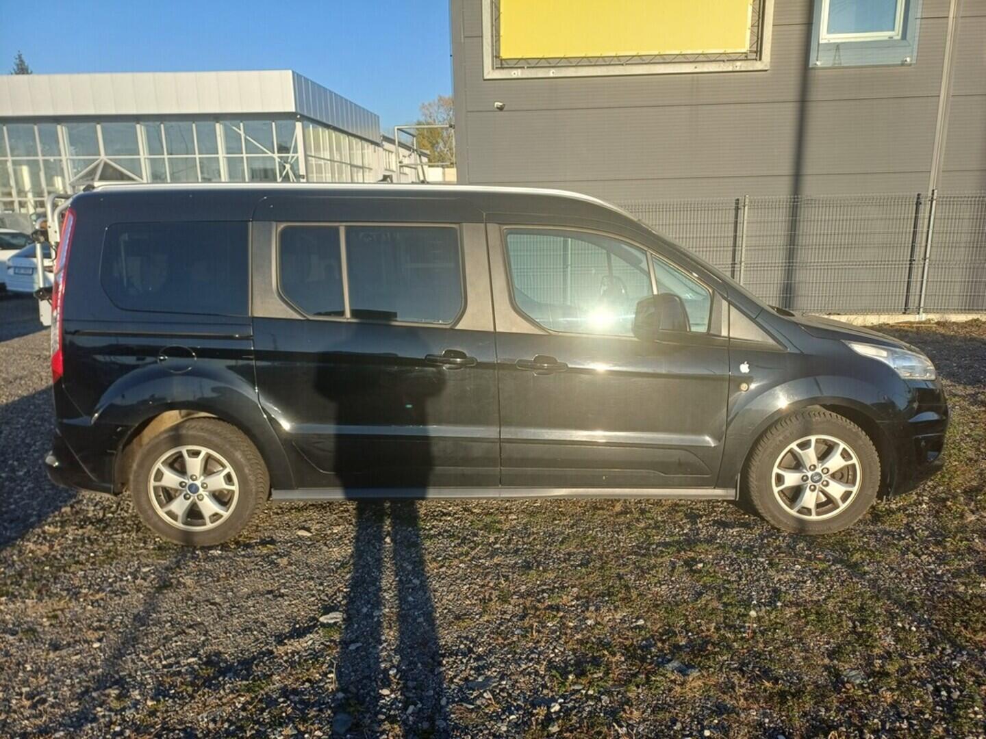 O199V00445_16.webp_TOURNEO CONNECT  1.5  88 kW manuál