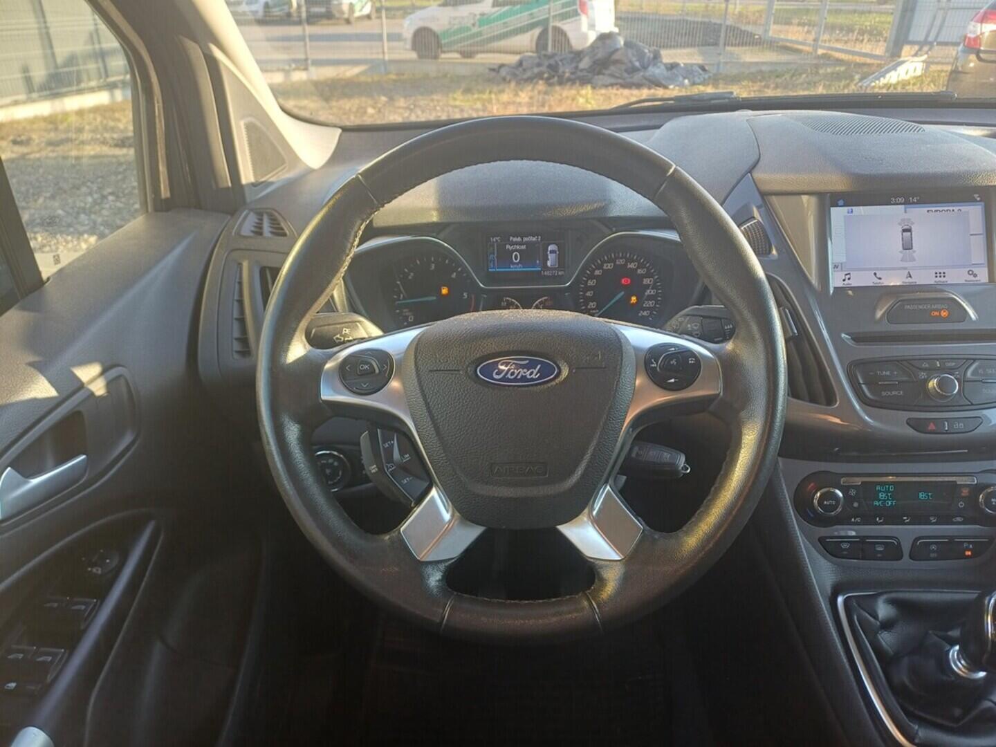 O199V00445_23.webp_TOURNEO CONNECT  1.5  88 kW manuál