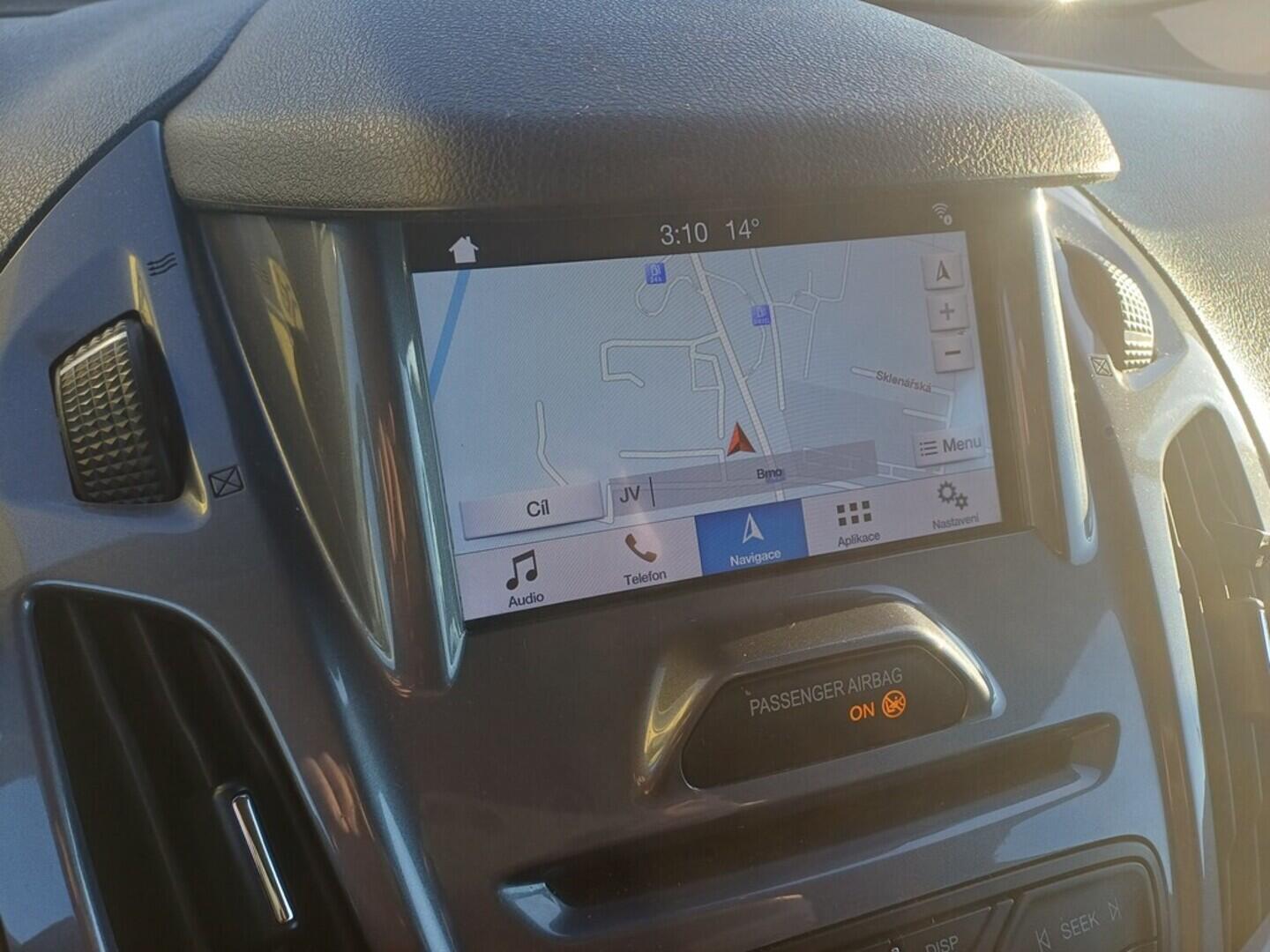 O199V00445_24.webp_TOURNEO CONNECT  1.5  88 kW manuál