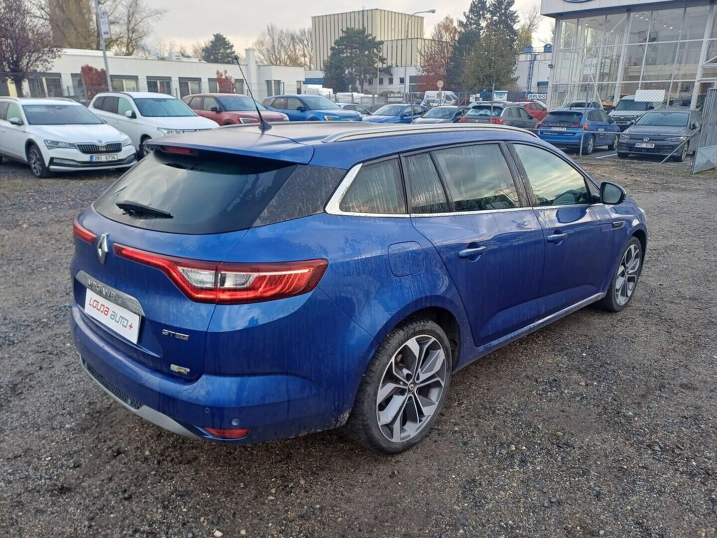 O199V00446_11.webp_MÉGANE GT line 1.2 TSI 74 kW manuál