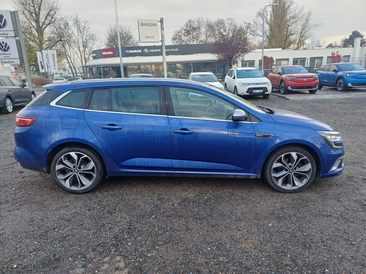 O199V00446_16.webp_MÉGANE GT line 1.2 TSI 74 kW manuál