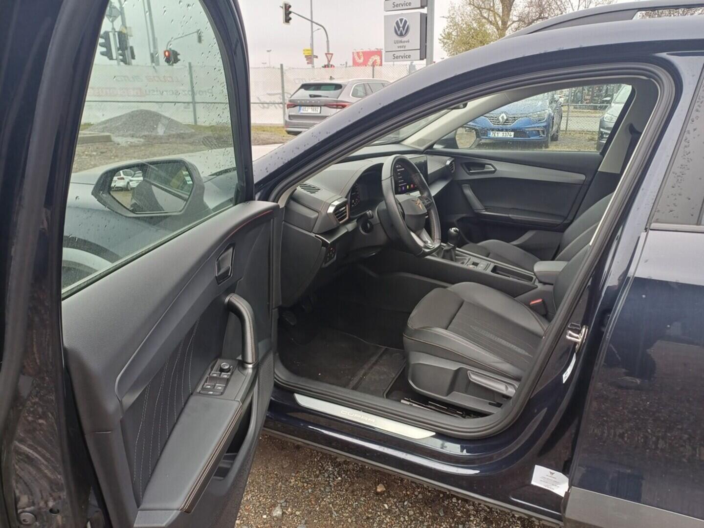 O199V00448_20.webp_FORMENTOR  1.5 TSI 110 kW manuál, DPH